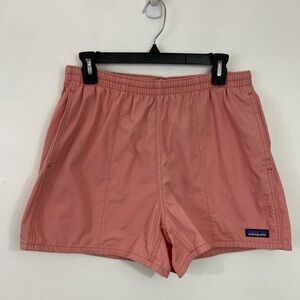 Patagonia Women's Funhuggers 4” Shorts Baggies Athletic Shorts Sz M Chinos Peach